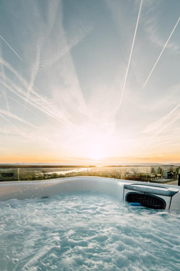 Traumblick Trifft Luxus! Appartement Weitersburg Buitenkant foto