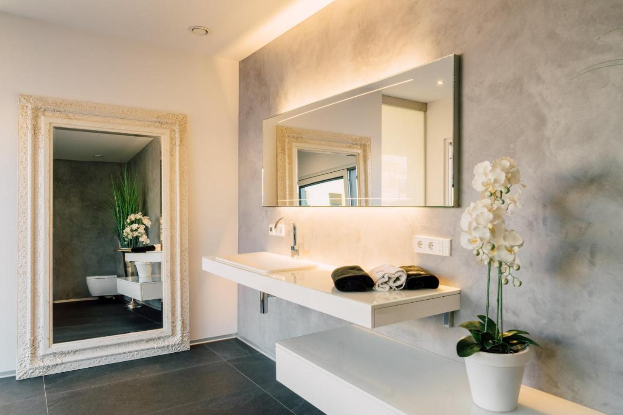 Traumblick Trifft Luxus! Appartement Weitersburg Buitenkant foto